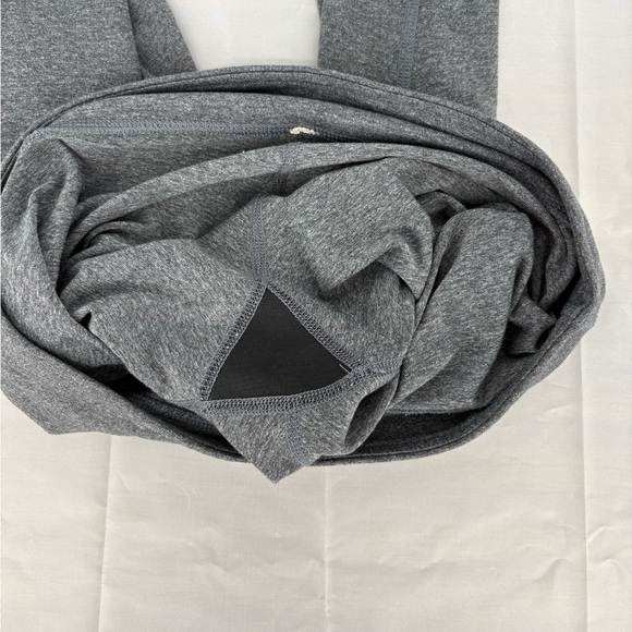 Lululemon Heather Gray Capri‎ Pant - Picture 9 of 9